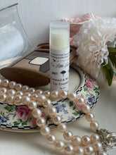 Load image into Gallery viewer, Caramel & Sea Salt Lip Balm