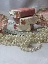 Load image into Gallery viewer, Cocom Silk Soap