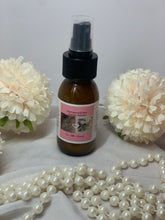 Load image into Gallery viewer, Deodoriser spray for pet beds/rooms - For pampered pets