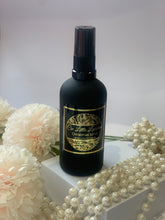 Load image into Gallery viewer, Christmas Spice Room Spray