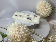 Load image into Gallery viewer, Rhubarb & Rose Wax Melts