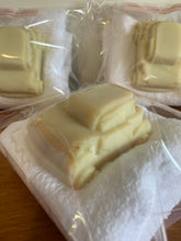 Load image into Gallery viewer, Honey, Milk & Oatmeal Soap cars with face cloth Gift Set