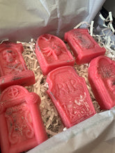 Load image into Gallery viewer, Fairy Goth Candle & Melts