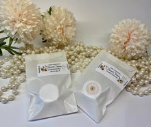 Load image into Gallery viewer, Orange & Chamomile facial serum