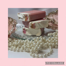Load image into Gallery viewer, Cocom Silk Soap