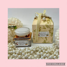 Load image into Gallery viewer, Orange & Chamomile facial serum