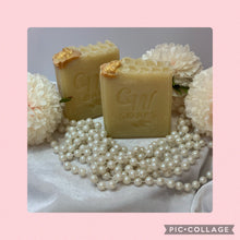 Load image into Gallery viewer, Soapy Gift Set