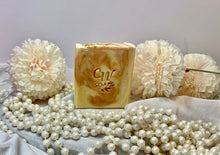 Load image into Gallery viewer, Spa Day Pamper Gift Box
