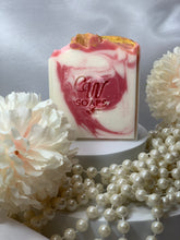Load image into Gallery viewer, Red Rose Silk Soap (New)