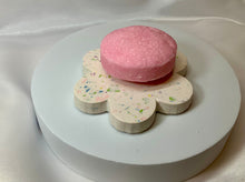 Load image into Gallery viewer, Strawberry Kisses Shampoo Bar