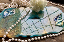 Load image into Gallery viewer, Decorative Sea shell Resin Serving Tray/Centrepiece