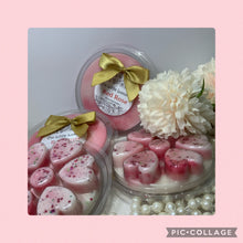 Load image into Gallery viewer, Red Rose Wax Melts