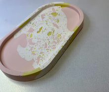 Load image into Gallery viewer, Multi coloured Pink Terrazzo desk top pot and matching Oval shape coaster.
