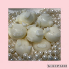 Load image into Gallery viewer, Piggy Wax Melts - Truffle Scent - on offer