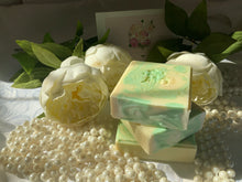 Load image into Gallery viewer, Fresh Mint &amp; Silk Soap Bar
