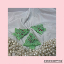 Load image into Gallery viewer, Christmas Tree fragranced wax melts